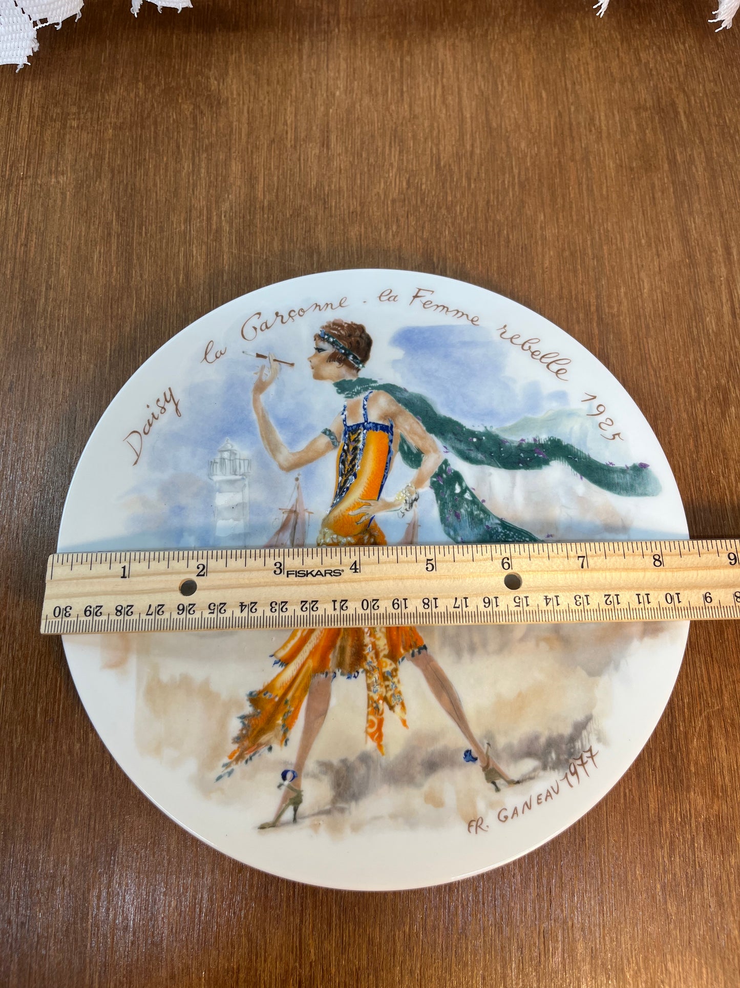 Vintage Collectible D Arceau-Limoges CU 601 Les Femmes Du Siecle 1925 Porcelain Plate