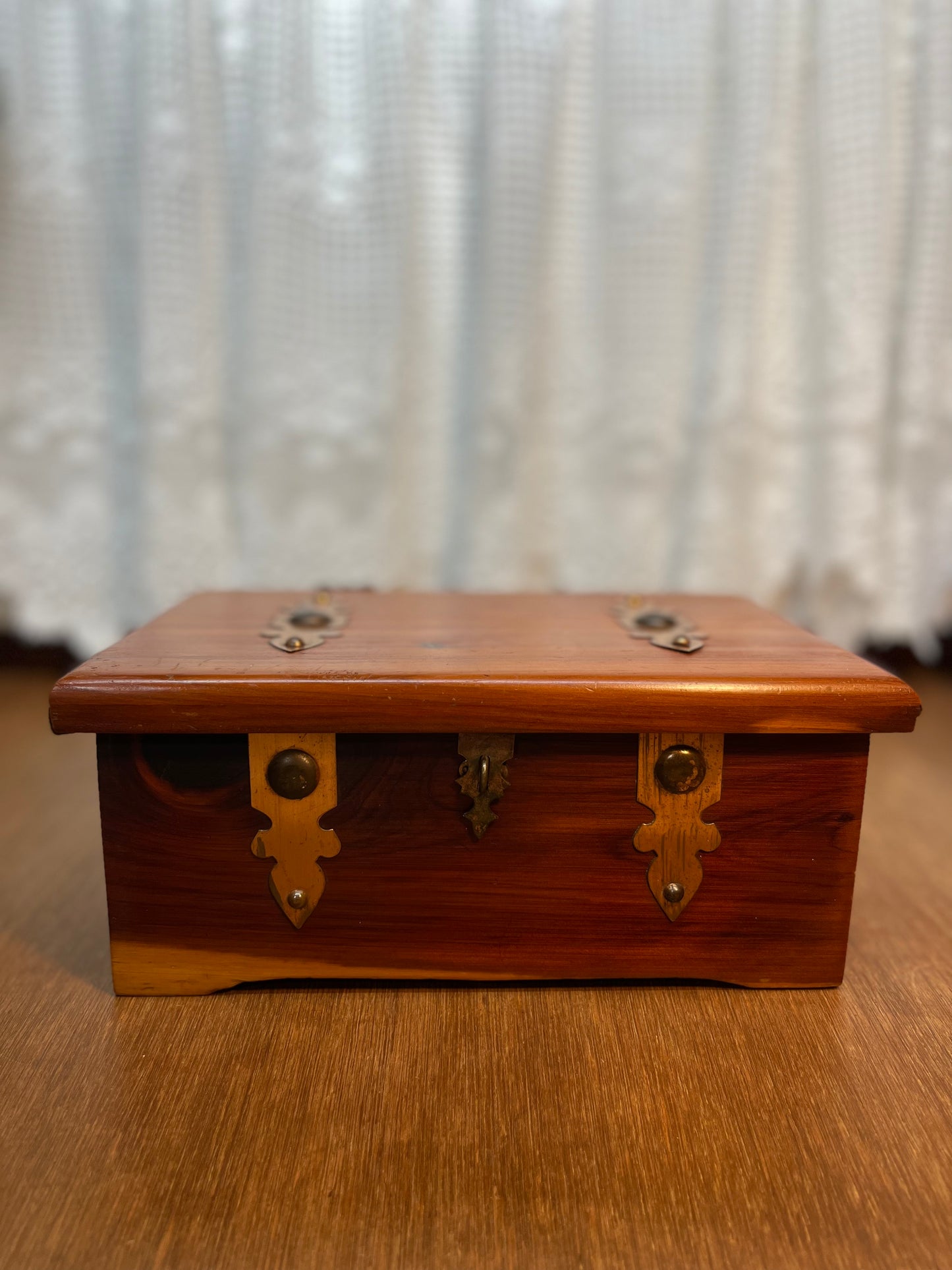 Vintage Duncan Novelties Wooden Box