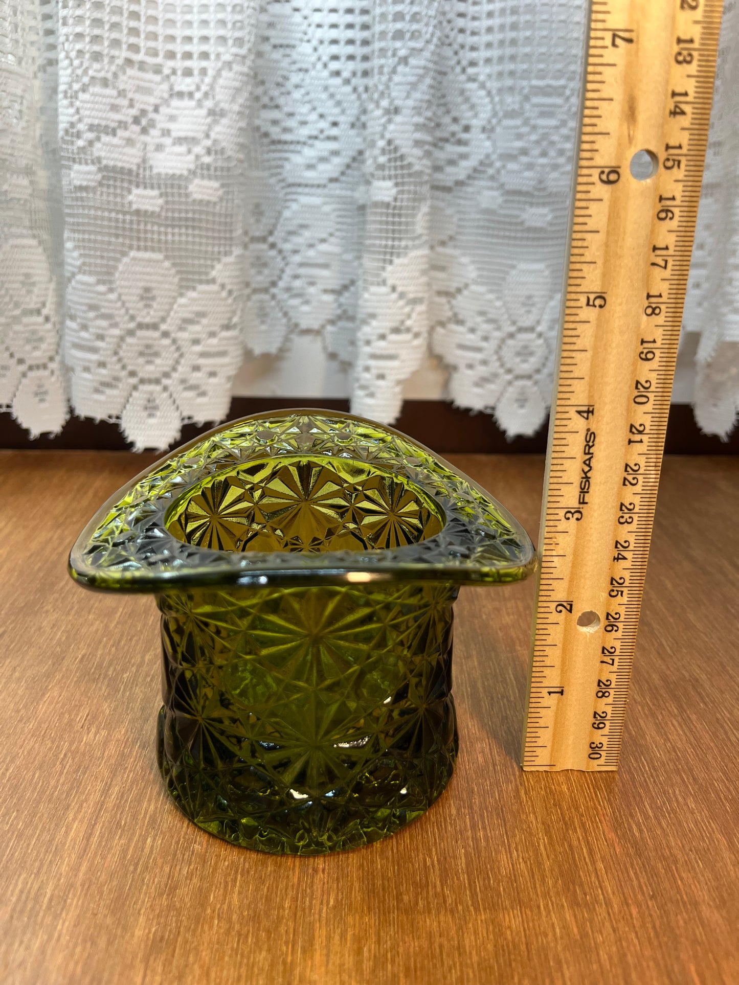 Vintage Olive Green Daisy & Button Art Glass Hat