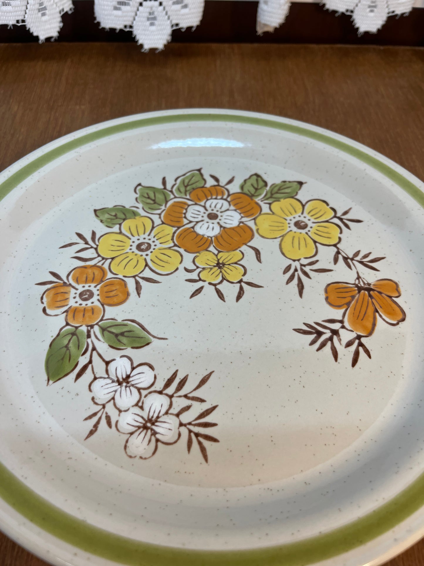 Spring Garden Country Casual Stoneware Plate