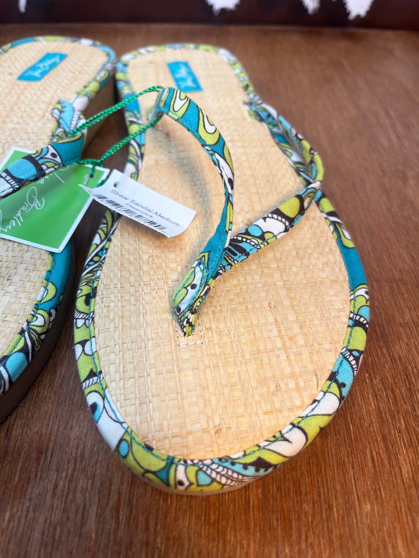 Straw Peacock Vera Bradley Size Medium Flip Flops