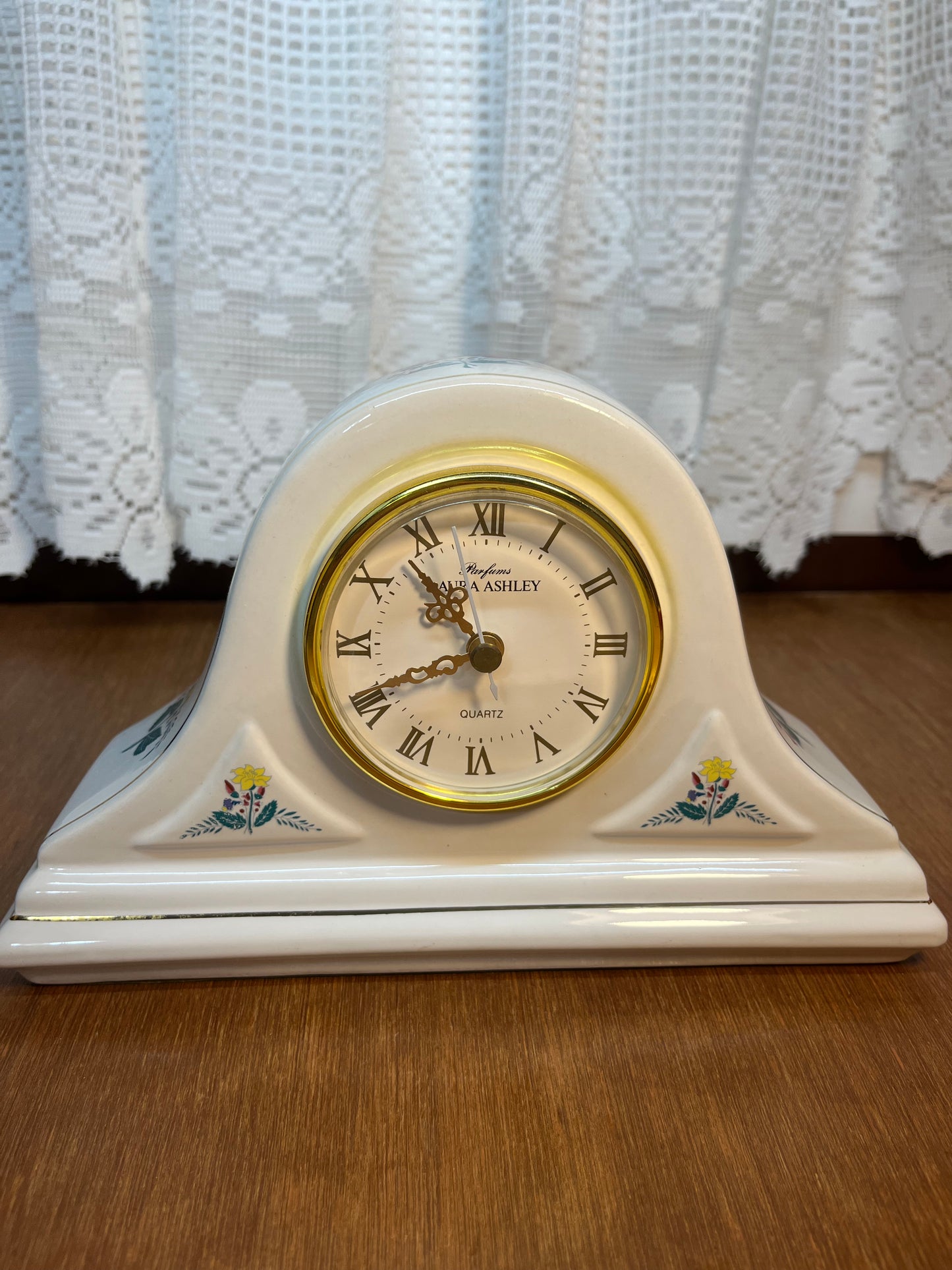 Vintage Quartz Laura Ashley Mantel Clock