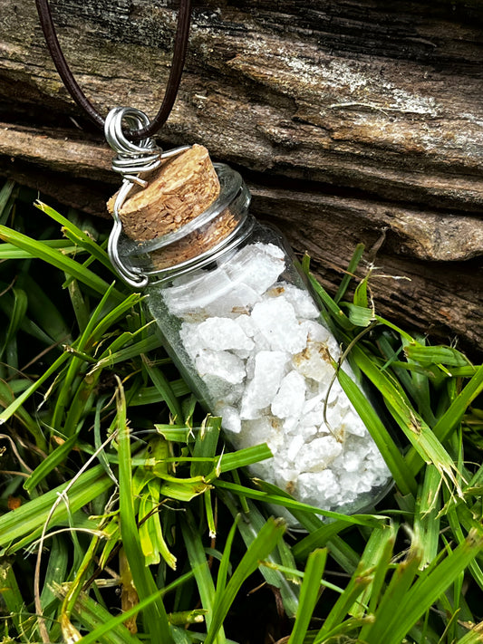 White Crystal Geode Trinket