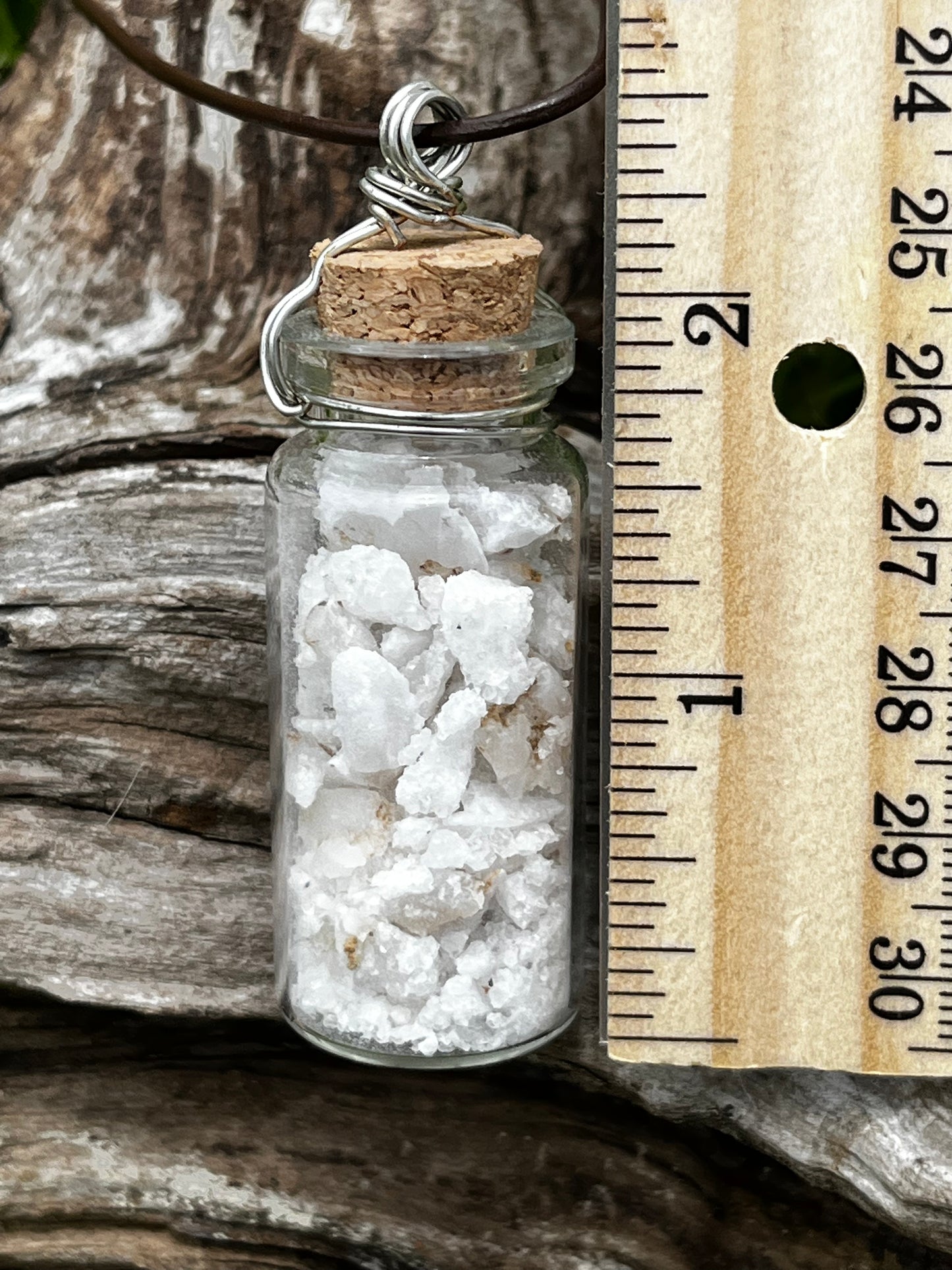 White Crystal Geode Trinket