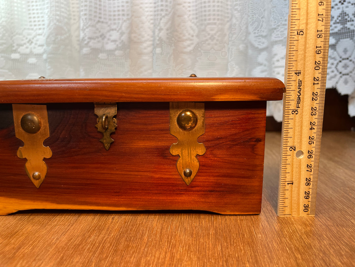 Vintage Duncan Novelties Wooden Box