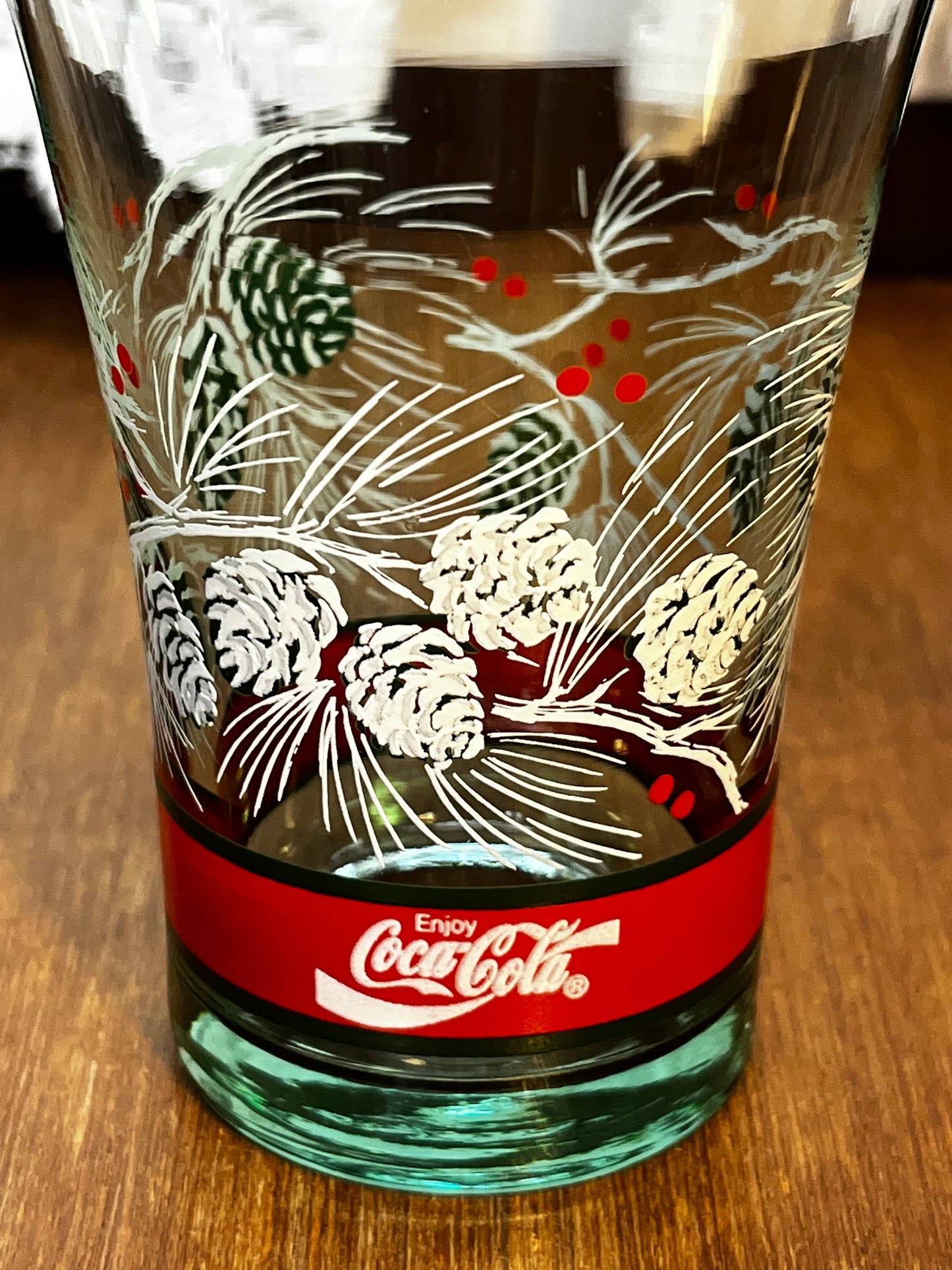 Vintage Christmas Holiday Coca Cola Glass