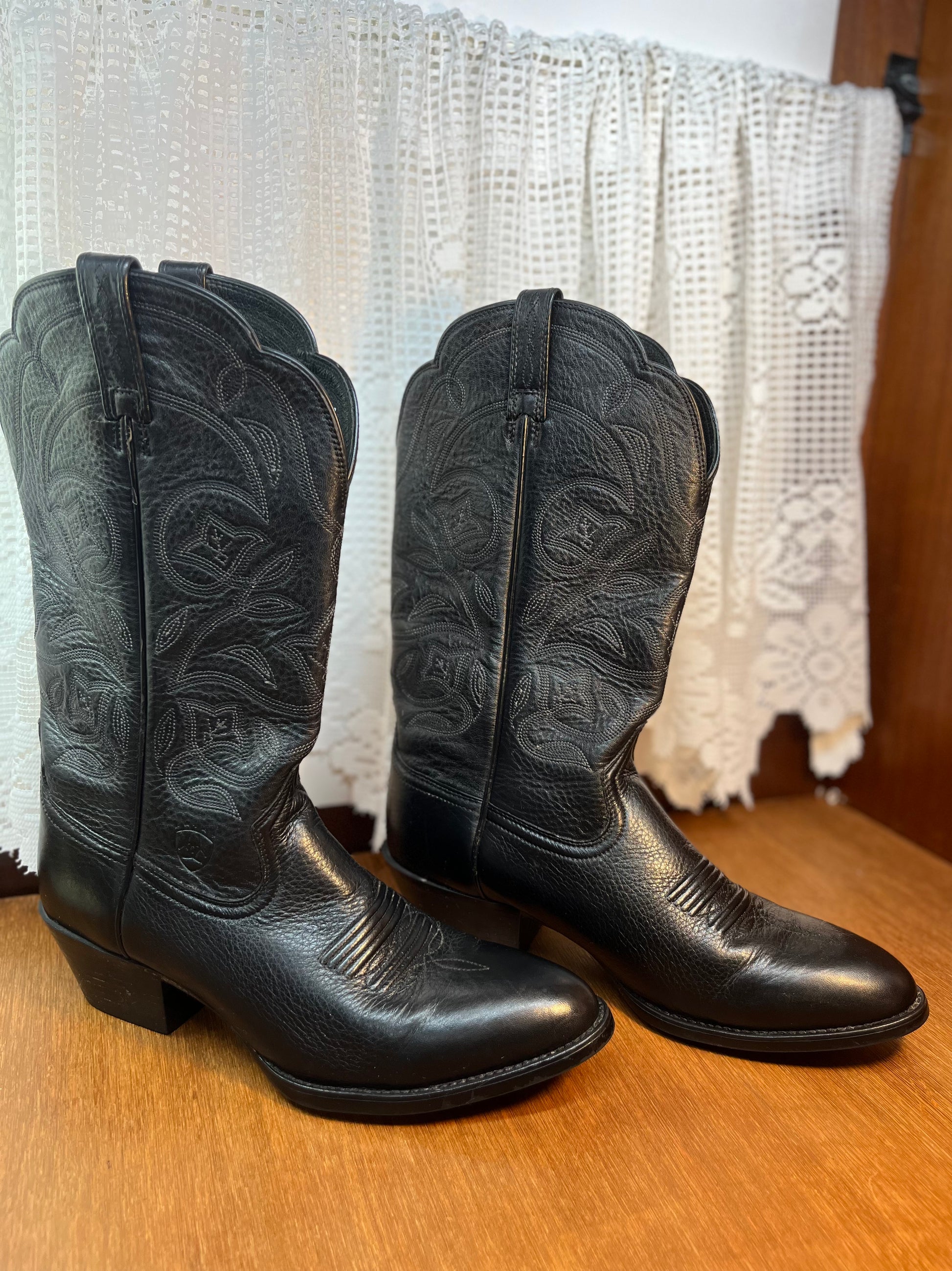 Vintage black cowboy sales boots