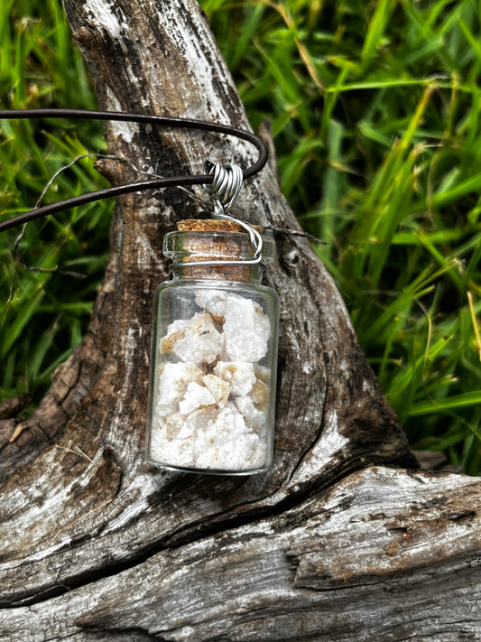 White Crystal Geode Trinket