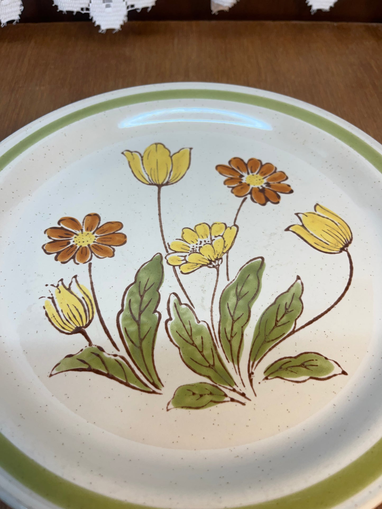 Sunnyvale Country Casual Stoneware Plate