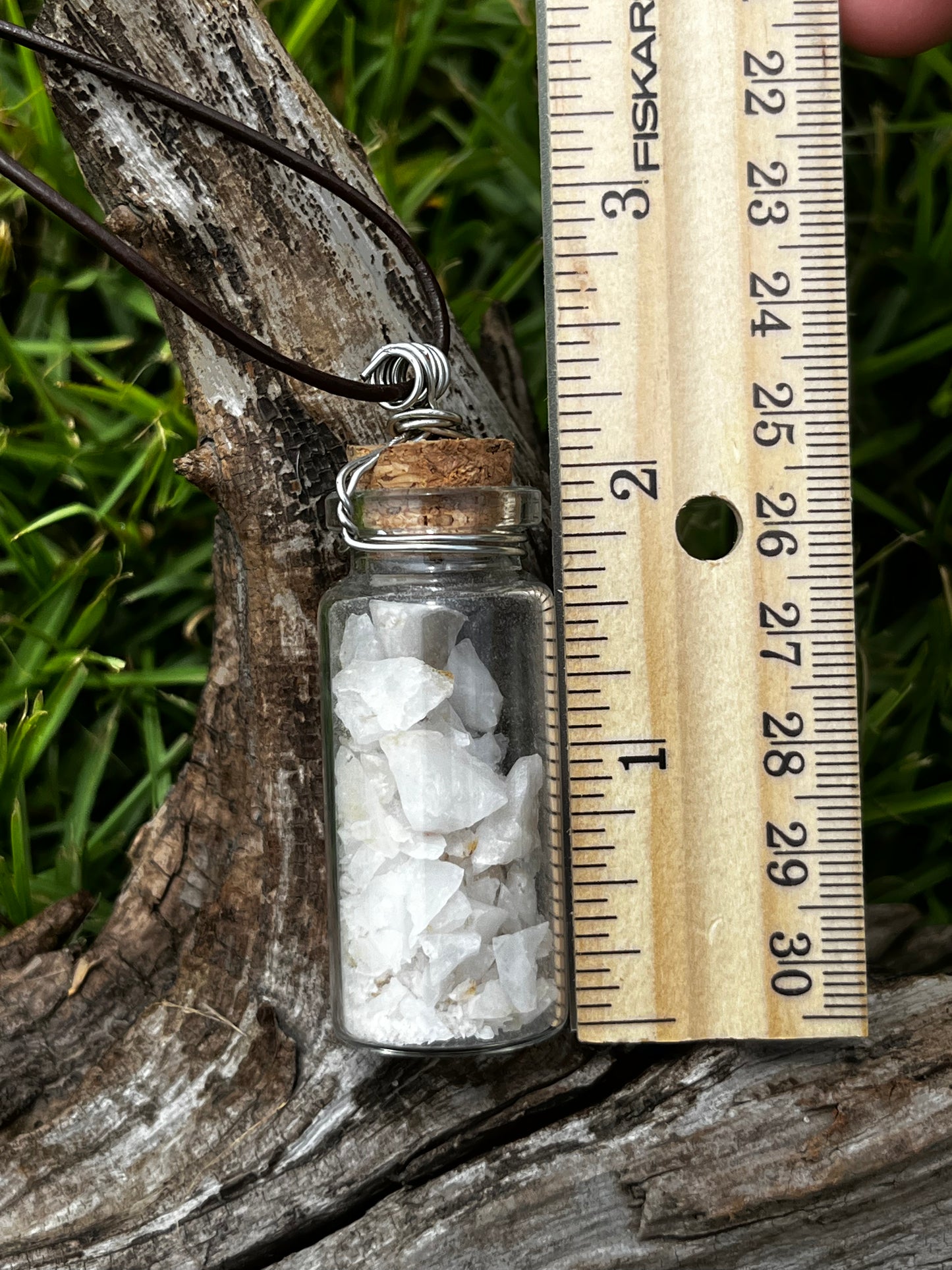 White Crystal Geode Trinket