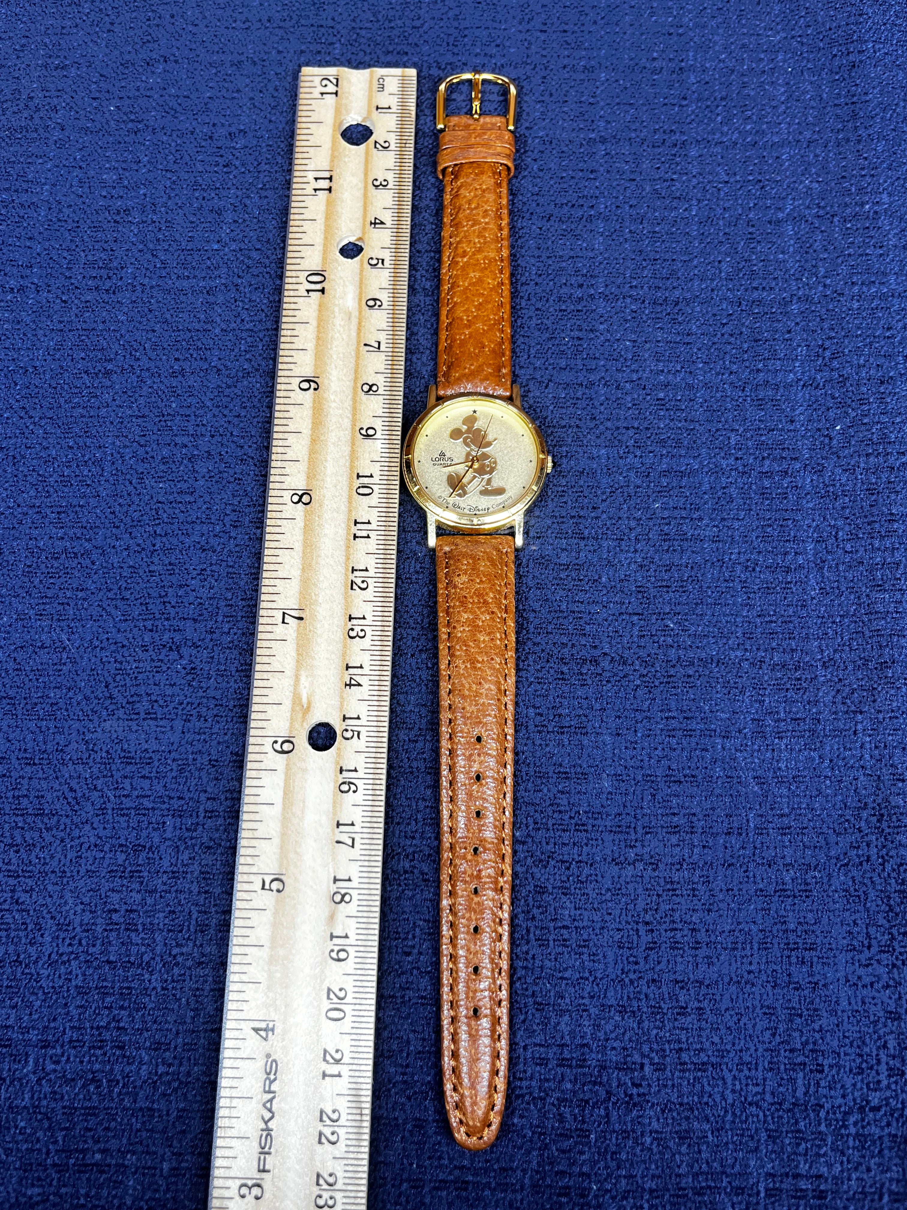 Lorus mickey mouse watch gold clearance face