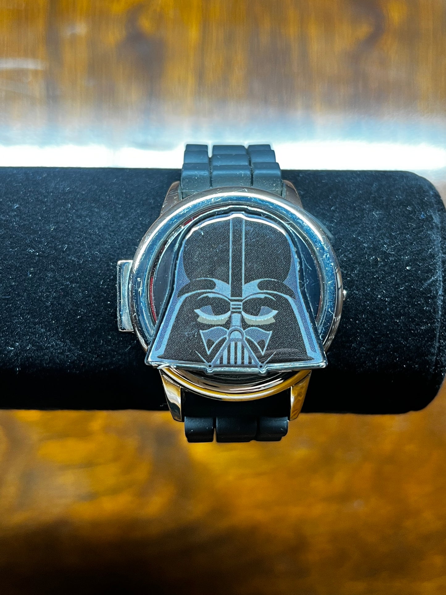 Spinner Star Wars LCD Darth Vader Watch