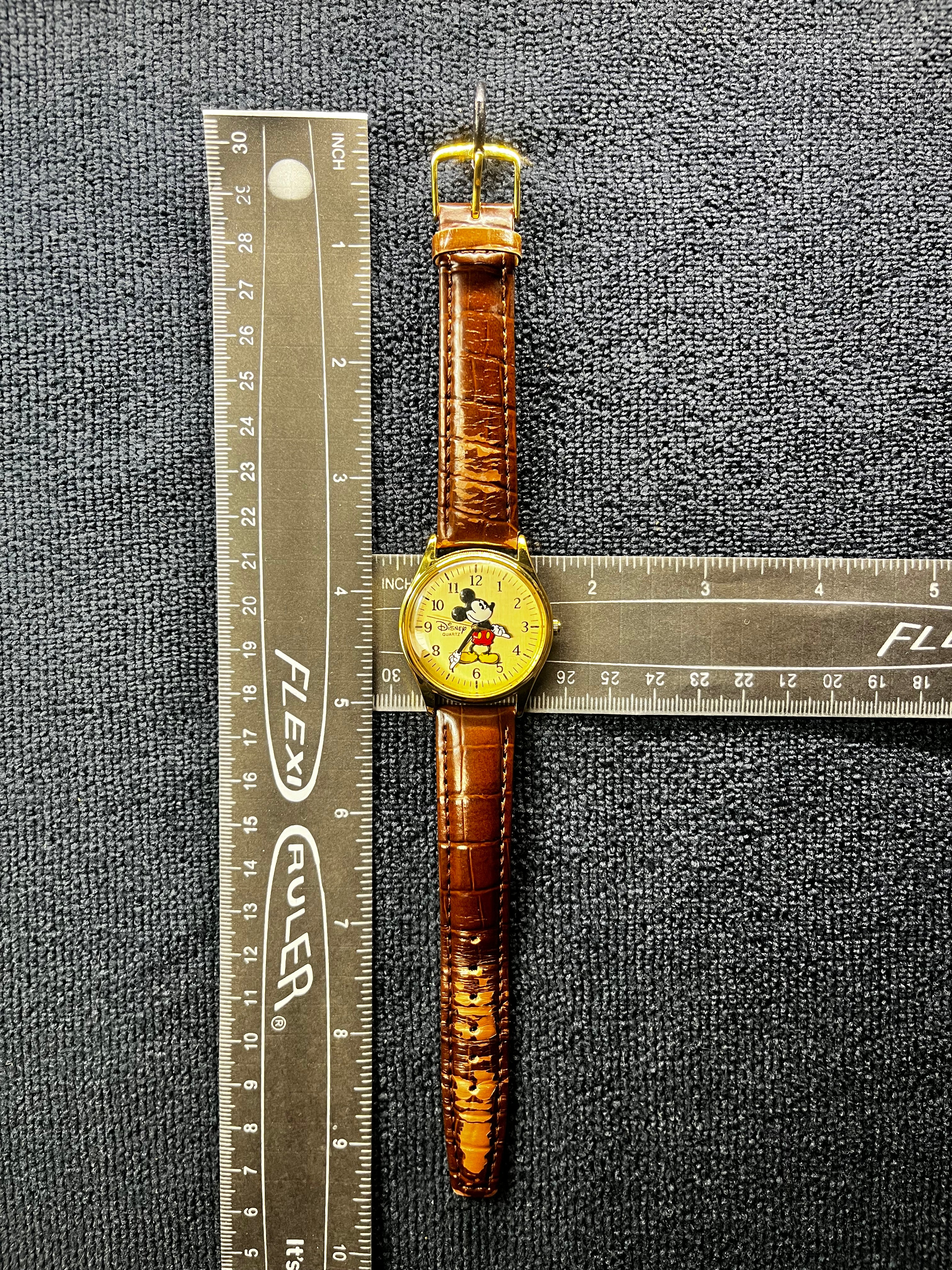 Vintage disney mickey outlet mouse watch