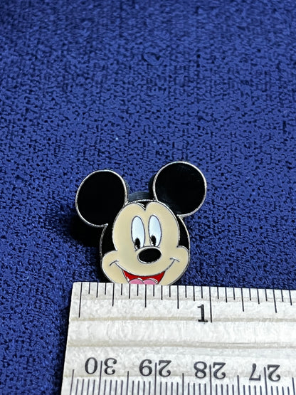 Mickey Mouse Face 2011 Disney Trading Pin