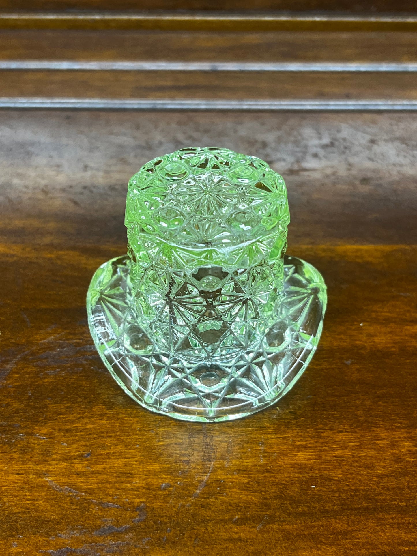 Uranium Fenton Glass Toothpick holder Top Hat