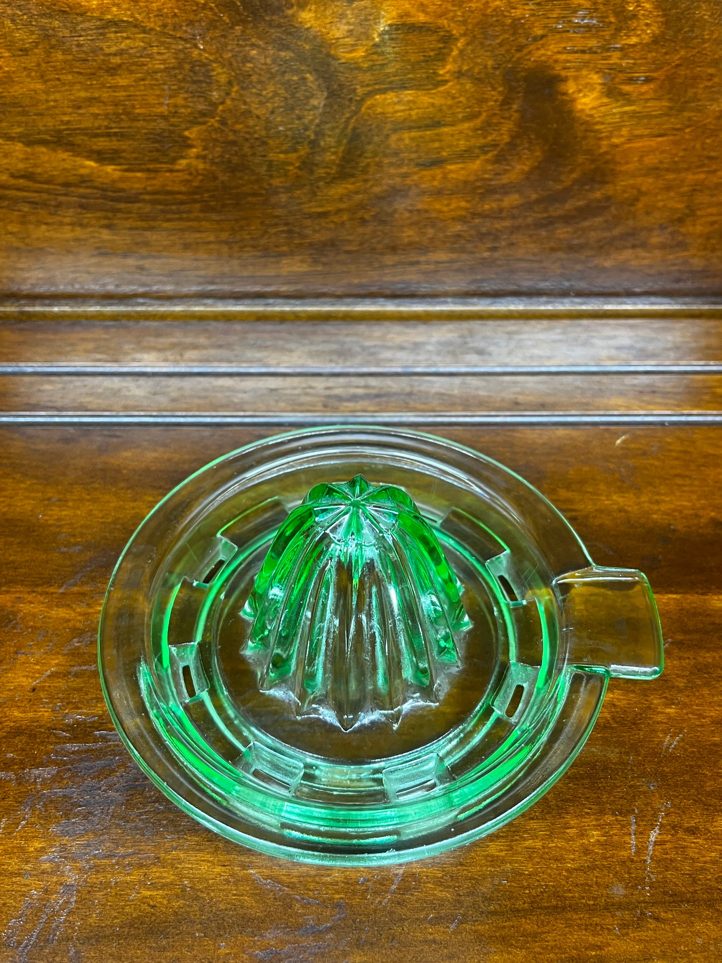 Vintage Depression Glass/Uranium Juicer