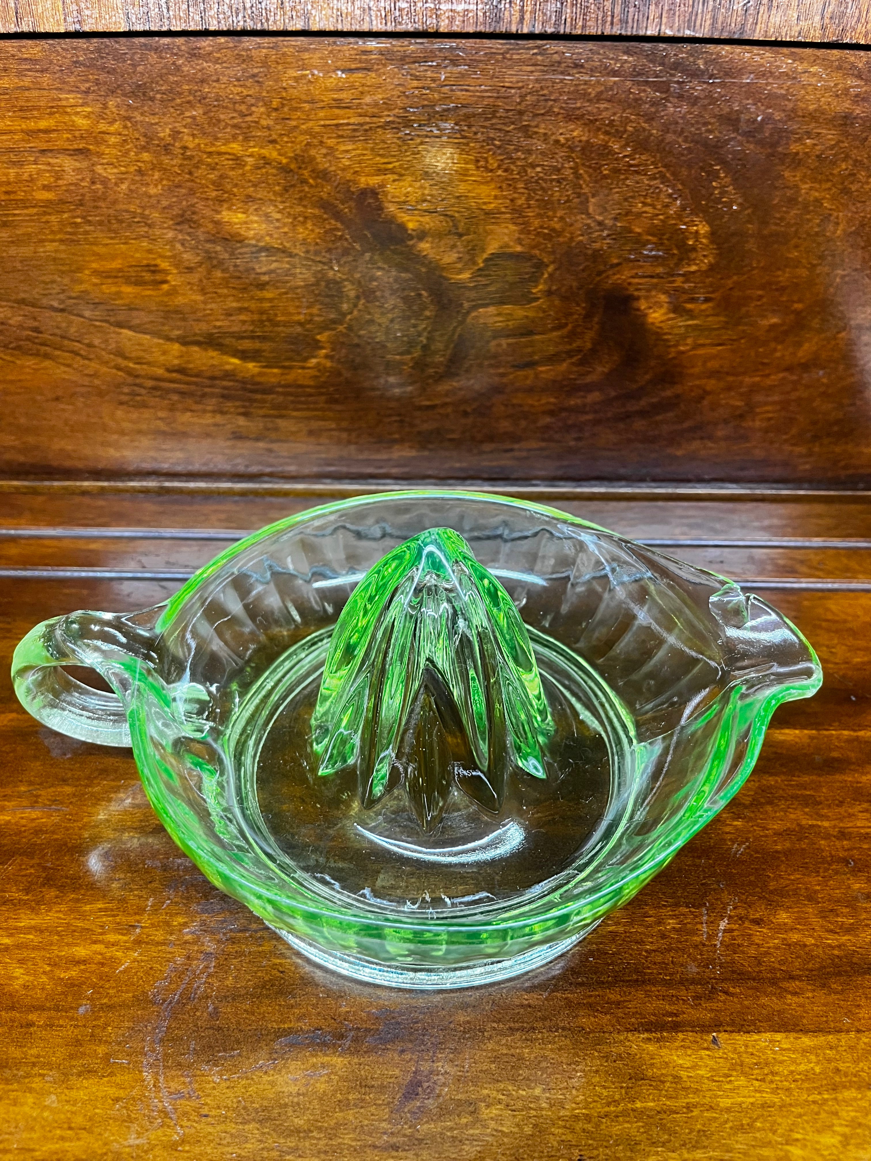 Uranium glass clearance juicer