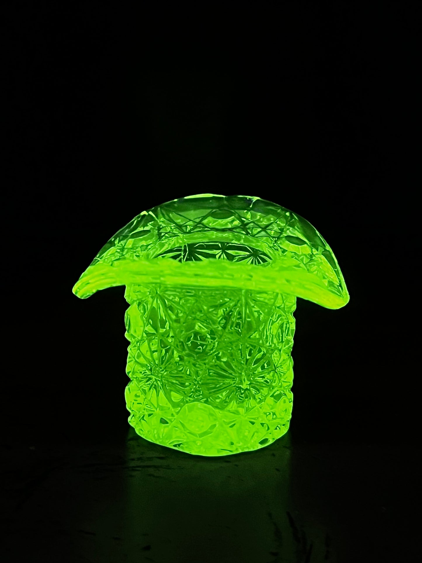 Uranium Fenton Glass Toothpick holder Top Hat