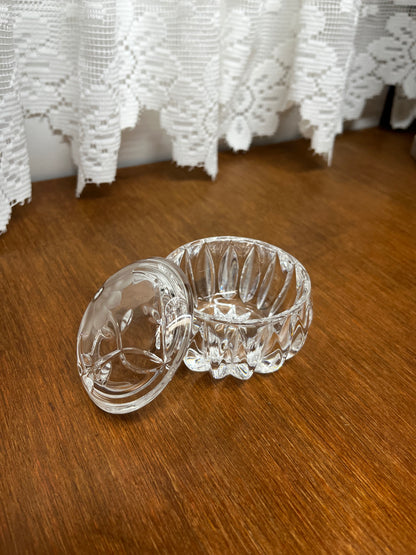 Crystal Clear Princess House Mini lidded Trinket box with Etched flower