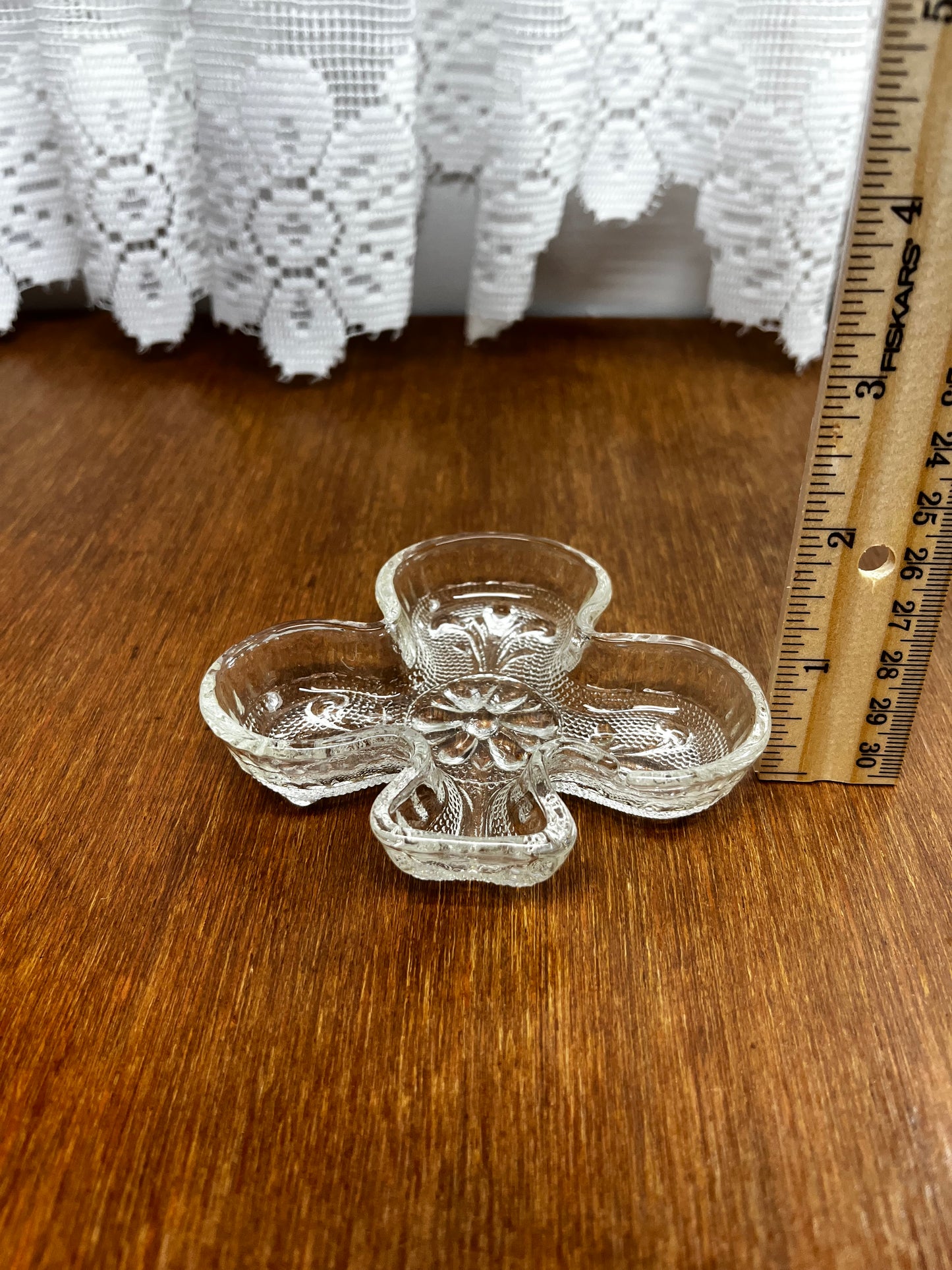 Vintage Tiara Indiana Clear glass 3 leaf clover Trinket Dish