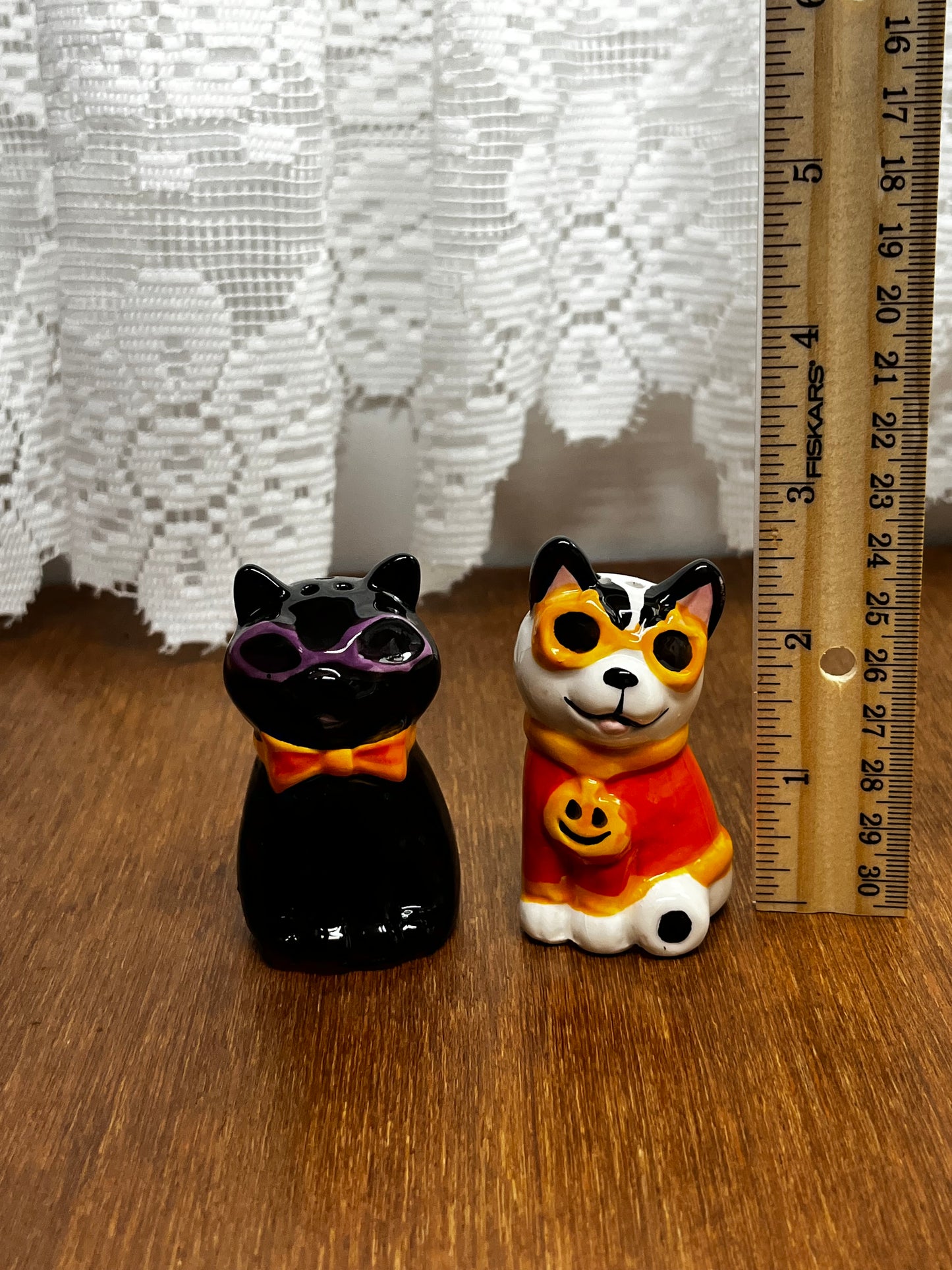 Halloween/Fall Season Set of Two Salt and Pepper Shakers