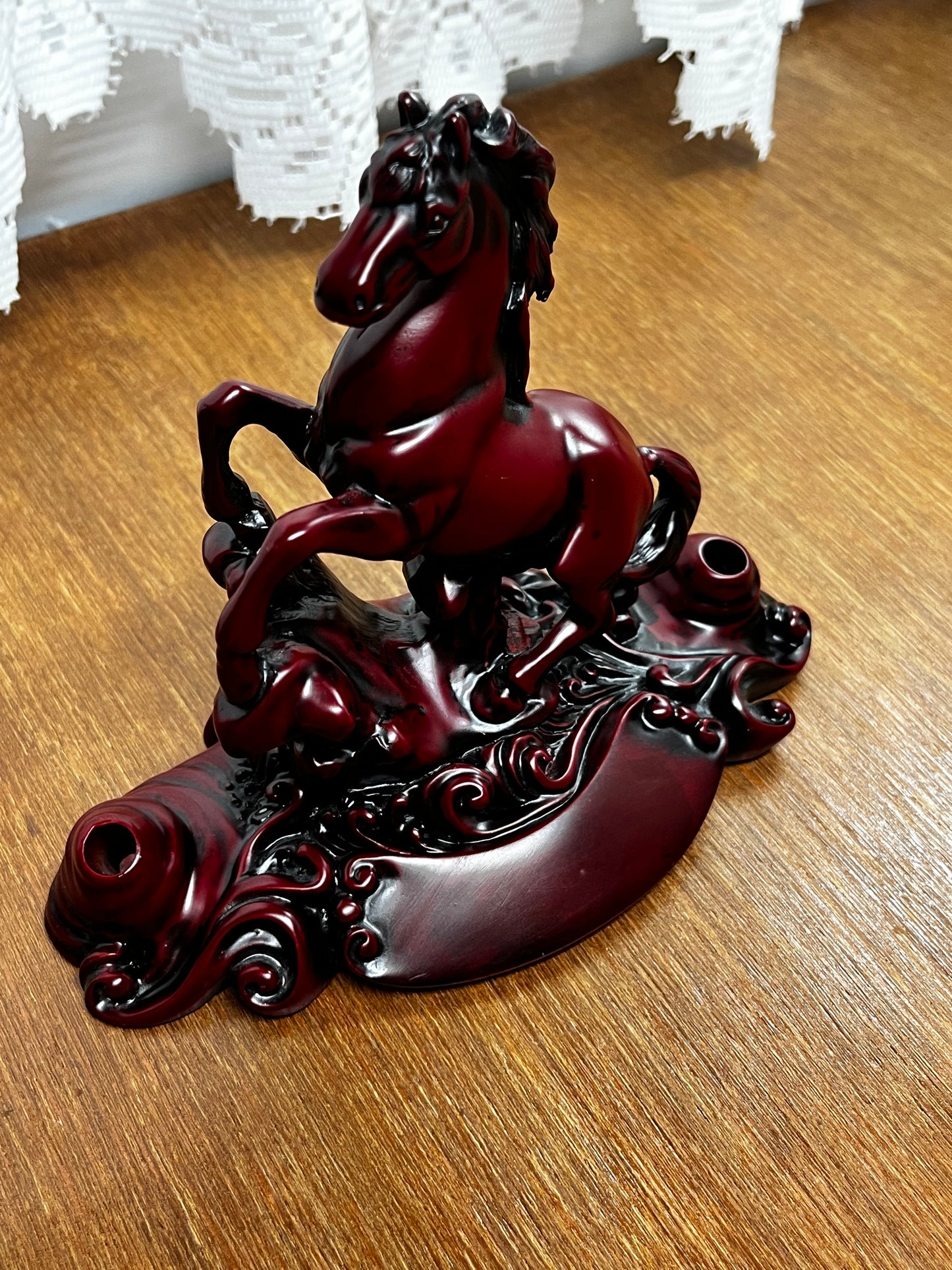 Stunning Vintage Chinese Red Resin Horse Pen Holder/Collectable