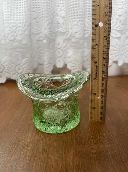 Vintage Light Green Art Glass Daisy and Button Top Hat