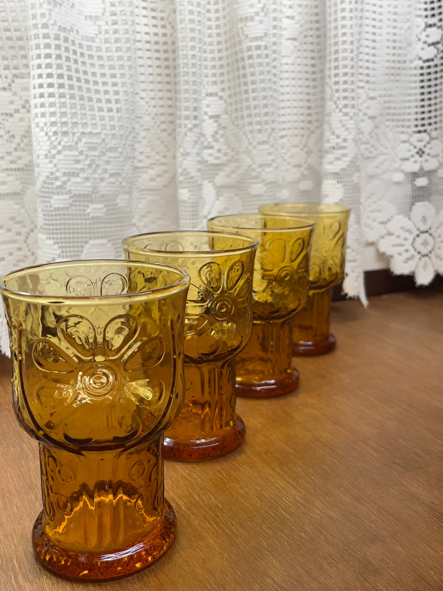 Vintage Libbey Amber Daisy Country set of Four drinking Glasses