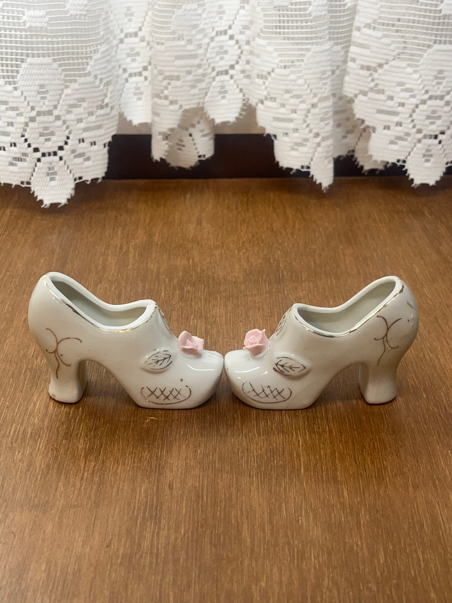 Vintage Small Porcelain White Decorative Floral Art Heel Shoe