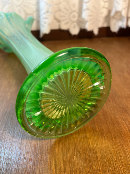 Vintage Green Heatherbloom Art Glass Opalescent Swung Vase