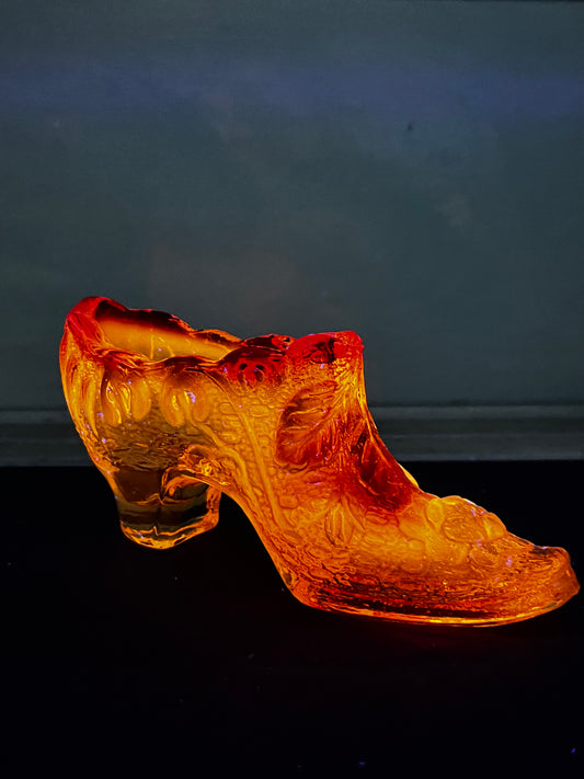 Vintage Amberina Embossed Cabbage Rose Art Glass Shoe