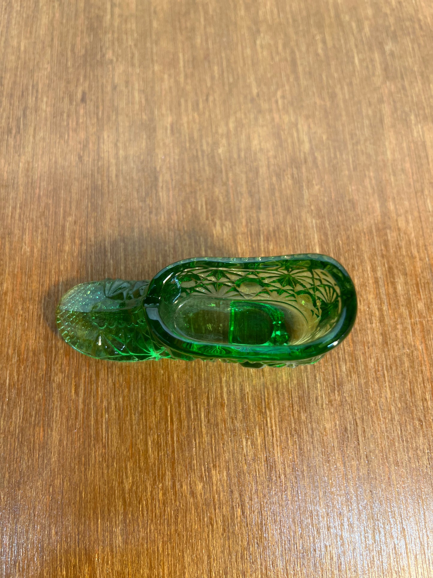 Vintage Mini Emerald Green Art Glass Shoe