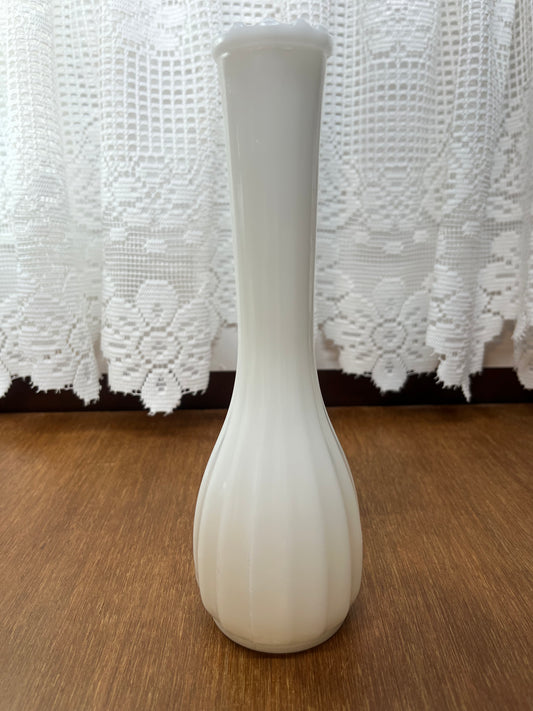 Vintage Milk Glass Saw Tooth Top Bud Vase