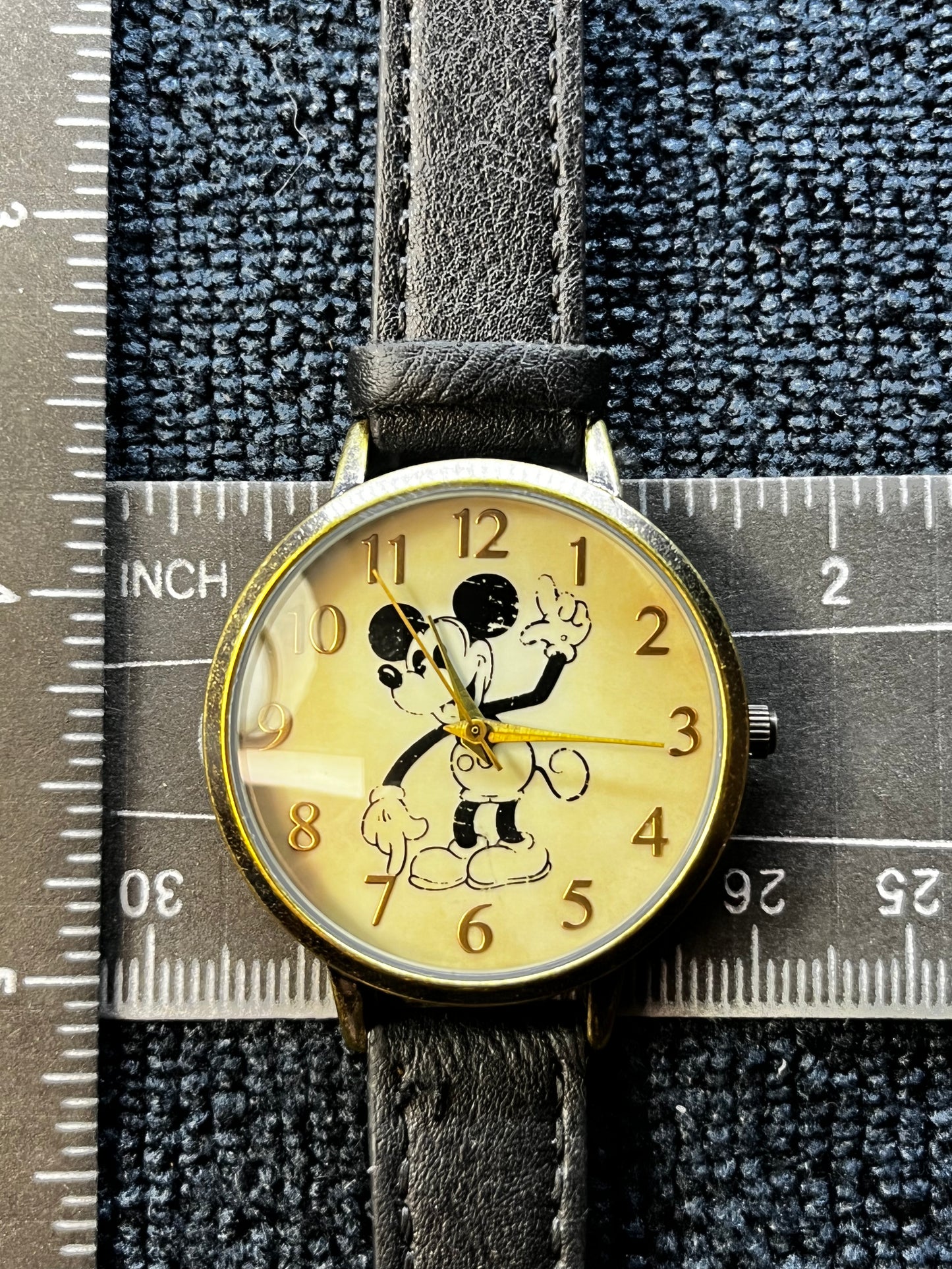 Vintage Mickey Mouse Disney Retro Accutime Watch Traveling with