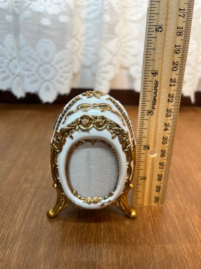 Vintage Egg Shape Music Box And Picture Fram Slot Trinket