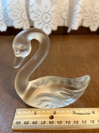 Vintage Frosted Art Glass Fenton Swan Figurine