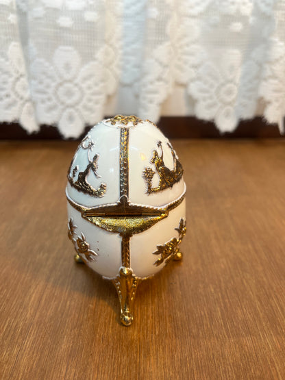 Vintage Egg Shape Music Box And Picture Fram Slot Trinket