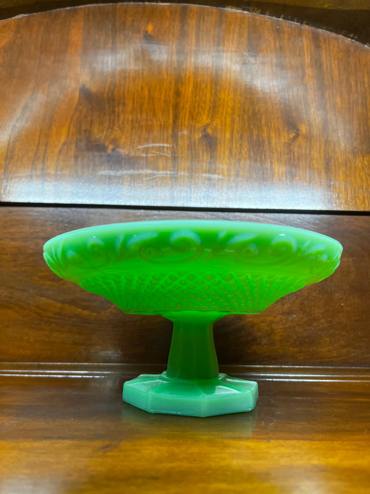 Jadeite Foot Dish