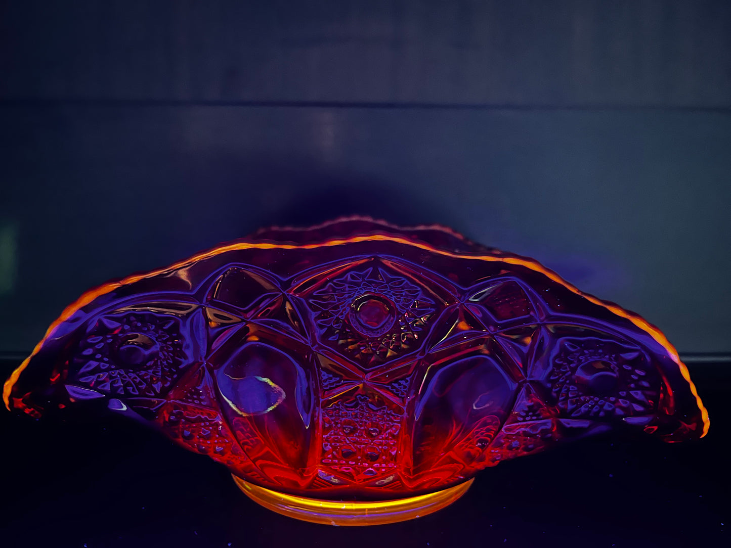 Vintage L.E Smith Carnival Glass Amberina Art Glass Dish