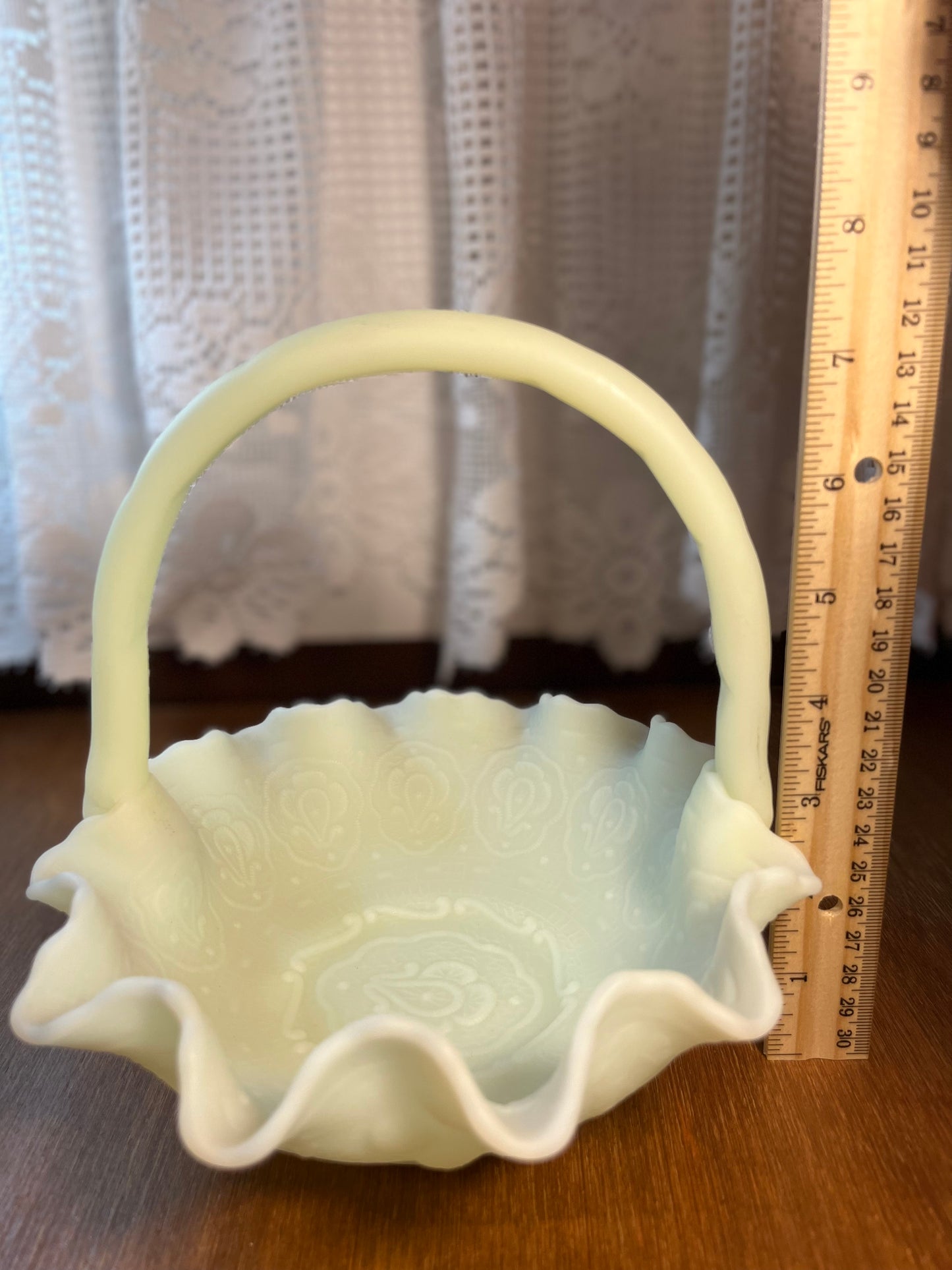 Vintage Fenton Uranium Basket