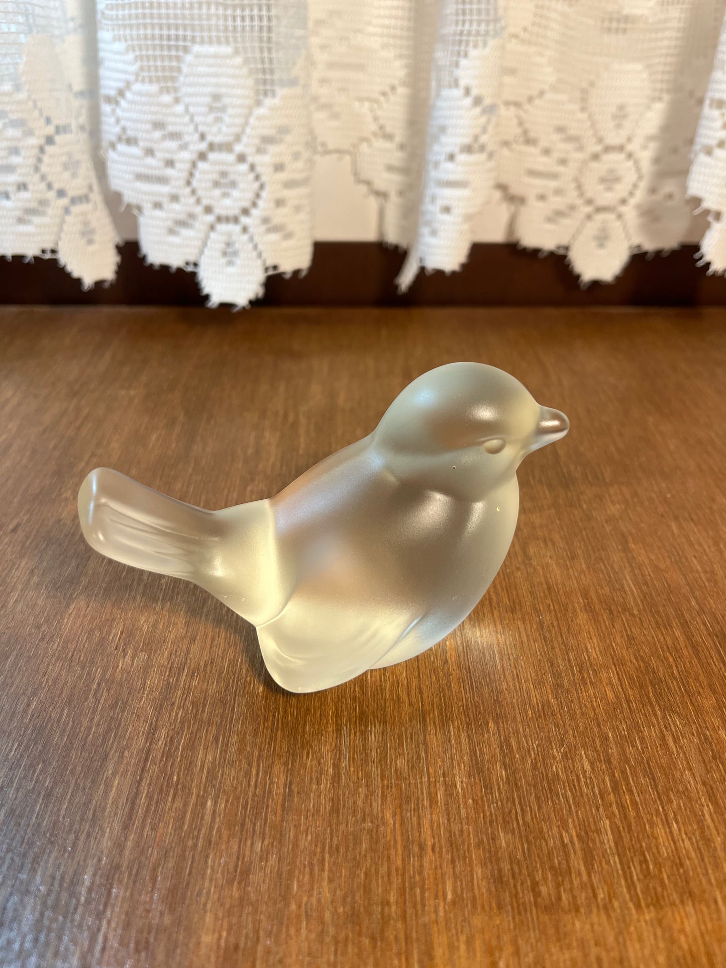 Vintage Art Glass Frosted Fenton Bird Figurine