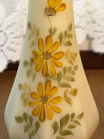 Vintage Fenton Custard Glass Hand Painted Daisy Bud Vase