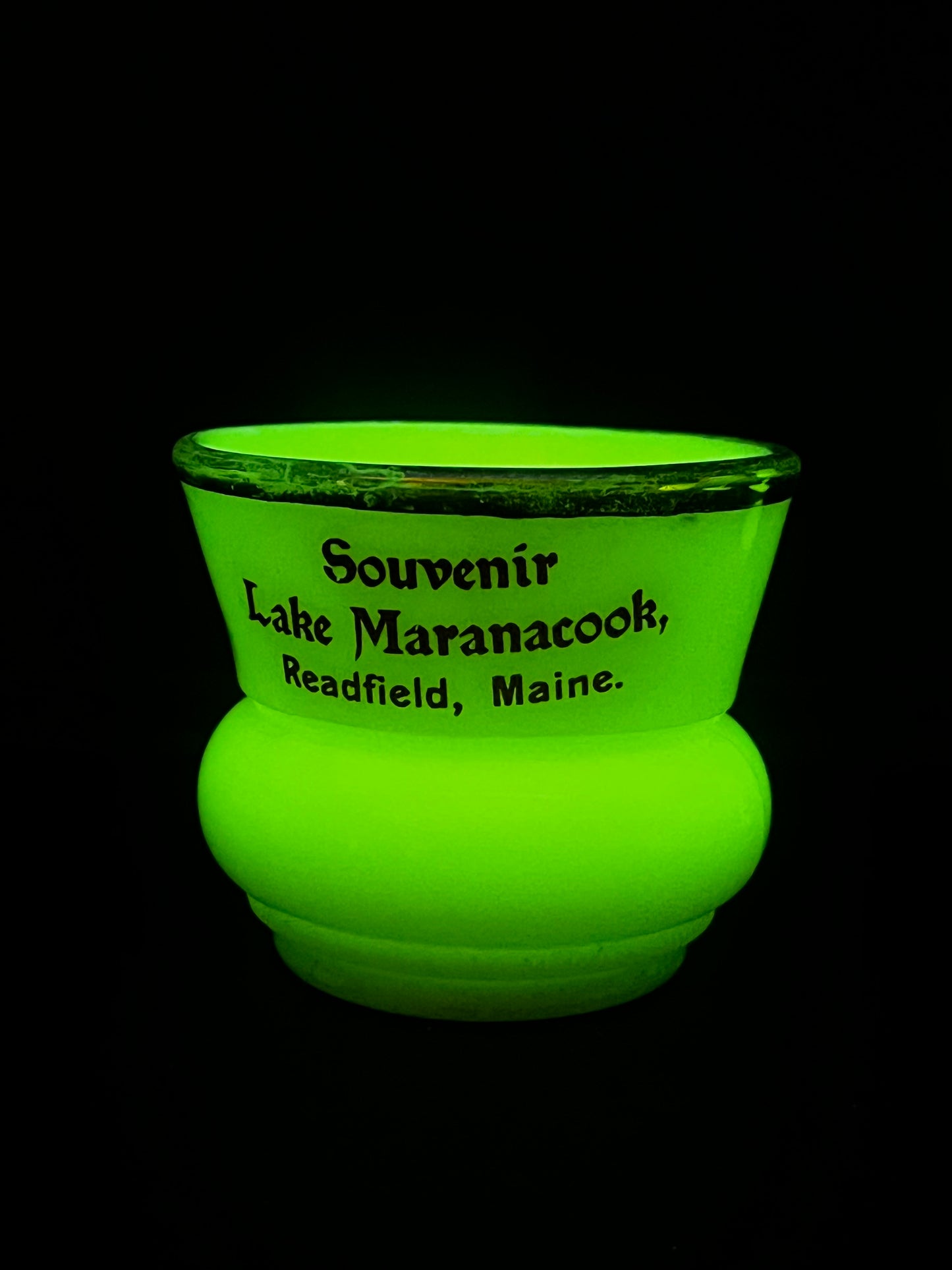 Vintage Heisey Lake Maranacook Readfeild Maine Uranium Souvenir Glass