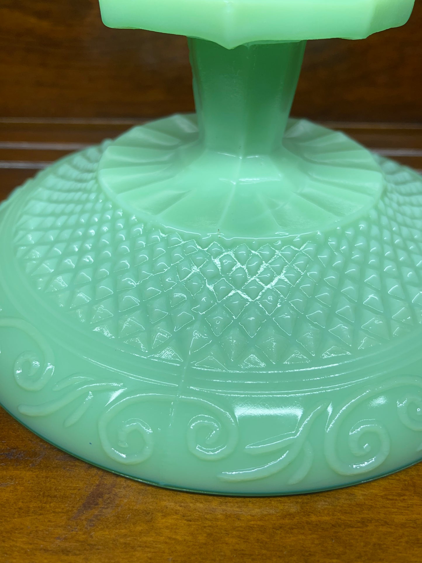 Jadeite Foot Dish