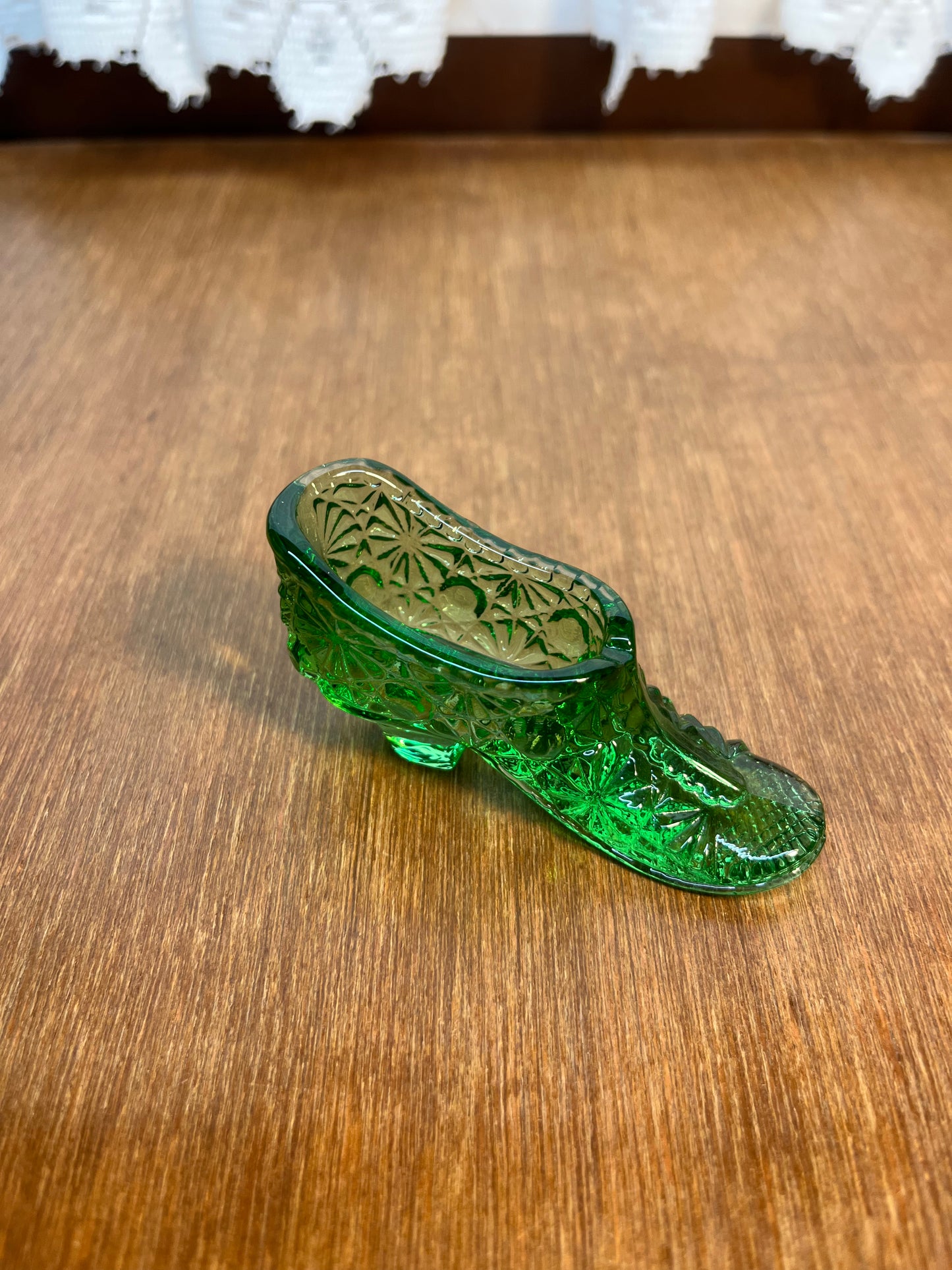 Vintage Mini Emerald Green Art Glass Shoe