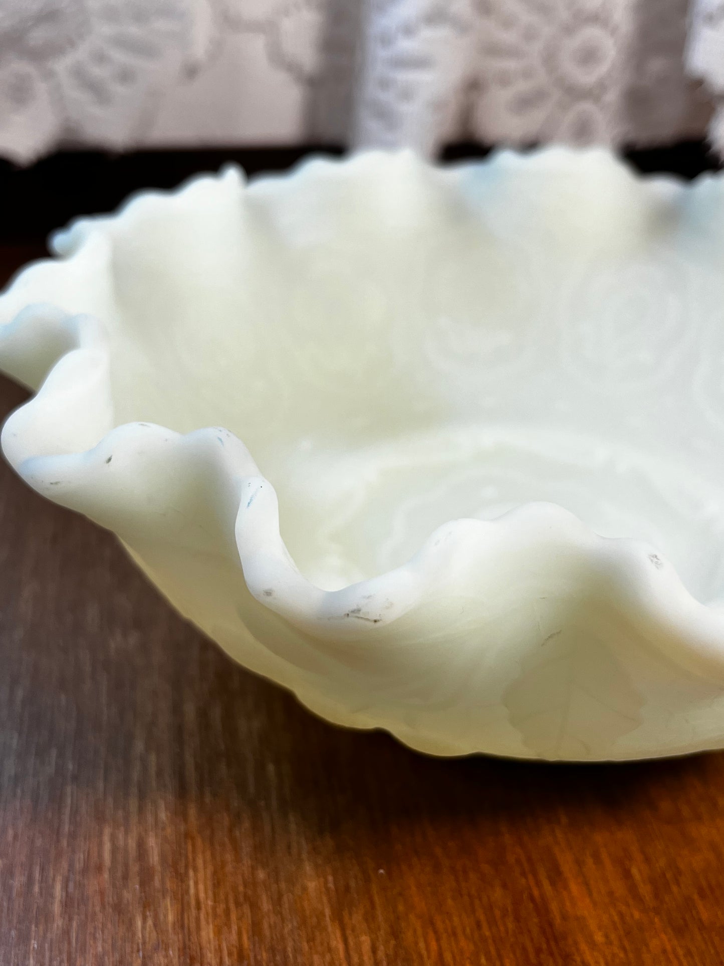 Vintage Fenton Persian Medallion Uranium Ruffle Top Candy Bowl