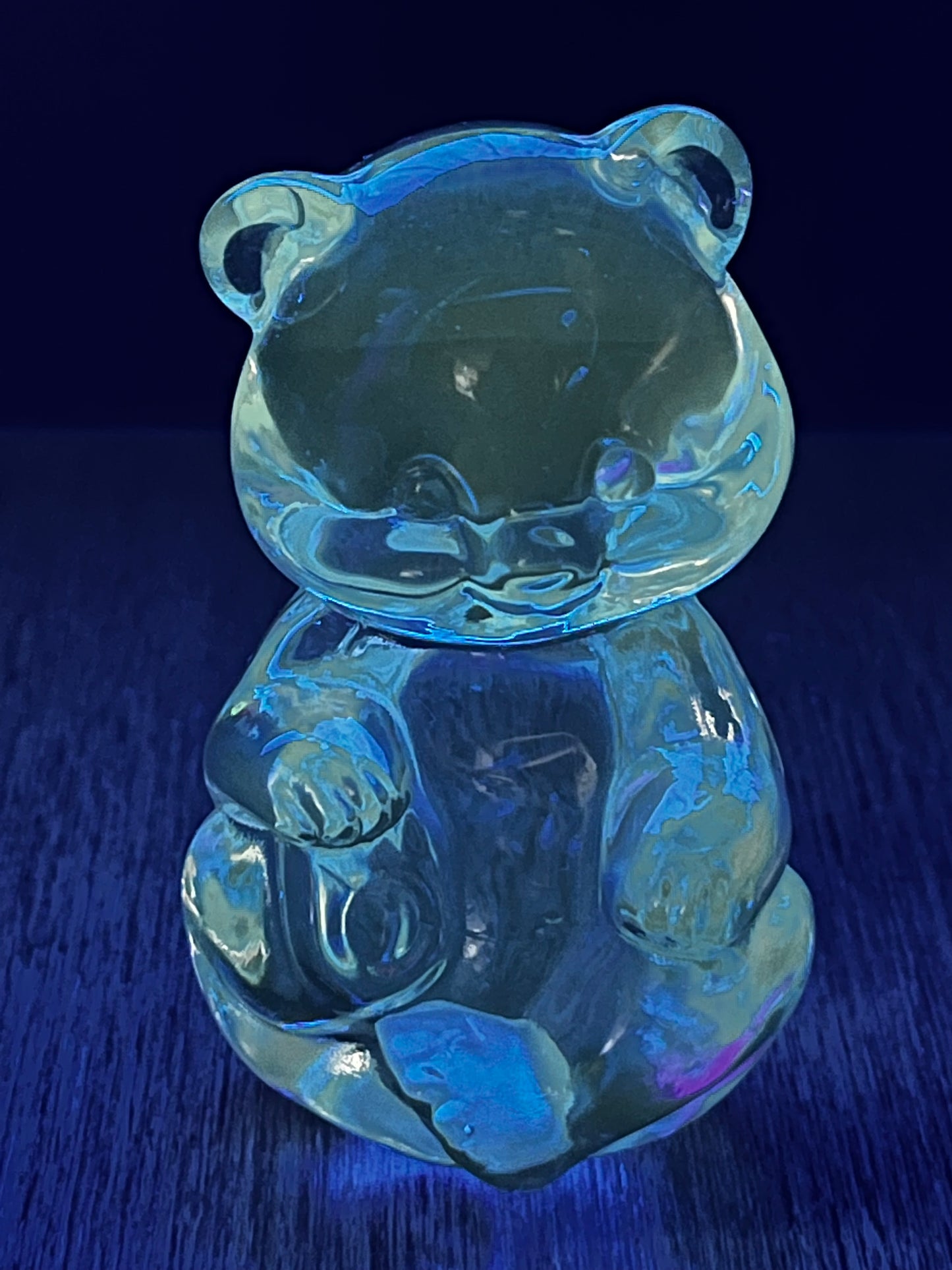 Art Glass Fenton Bear Figurine